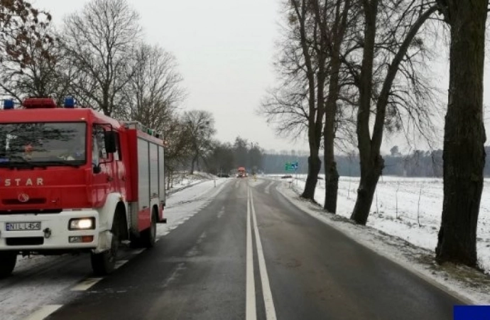 {Warmińsko-mazurscy policjanci apelują o ostrożność na drogach.}